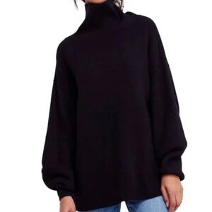 Free People Extra Small Softly Structured Tunic Sweater in Black